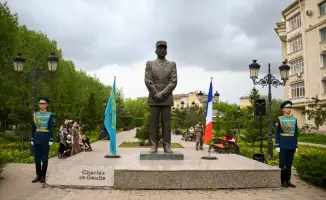 Награждение потомков казахстанских партизан в Астане: укрепление исторической памяти и международных связей