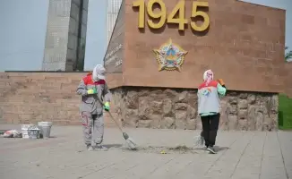 Акция Таза Қазақстан Шымкент благоустройство памятники герои Великой Отечественной войны