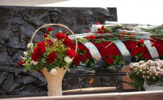 В ТУРКЕСТАНЕ ТОРЖЕСТВЕННО ОТМЕТИЛИ 81-ЛЕТИЕ ВЕЛИКОЙ ПОБЕДЫ