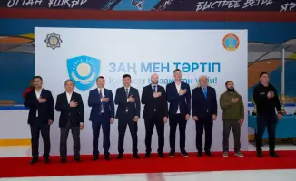 Детский хоккейный турнир в Астане: формирование командного духа и ценностей у юных спортсменов