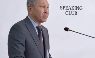 Мастера слова: искусство публичных выступлений на тренинге разговорного клуба