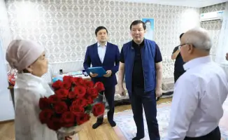 Вклад граждан в развитие региона: Асхат Шахаров отметил значимость общественных деятелей на празднике города