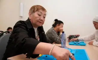 Пенсионеры Астаны сразились в турнире по тогызкумалаку, укрепляя межпоколенческие связи