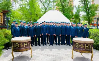 Показ редких музыкальных инструментов курсантам укрепляет связь военной традиции и культурного наследия