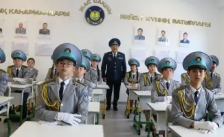 В Кызылорде зажгли огонь правопорядка: полицейский класс "Жас сақшы" в память о герое