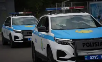 Несовершеннолетний в Туркестанской области управляет автомобилем без разрешения, публикуя это в TikTok