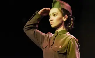 Спектакль «Алия» в Астане: исследование внутренней силы и духовной стойкости через призму исторической личности
