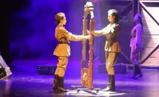 Талдыкорган: спектакль о женщинах на войне