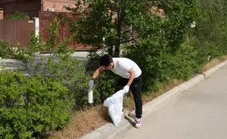 В Атырау прошла экологическая акция «ECO Plogging», объединившая бег и уборку