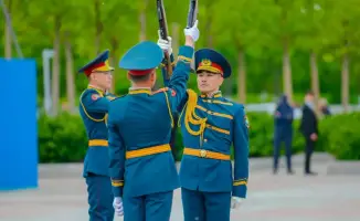 Плац-концерт в Астане 7 Мая День защитника Отечества армия технологии выступления оркестров